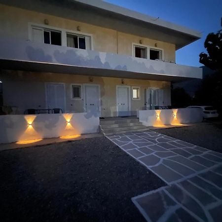 Pebble Apartments ماراثياس المظهر الخارجي الصورة